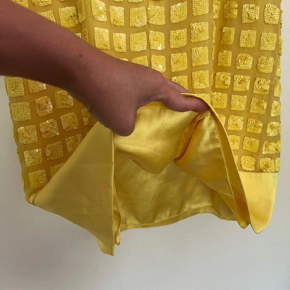 Aidan Mattox Womens Yellow Sequins Dress 6 Prom Homecoming Party Shine Silk Chic - Picture 11 of 17